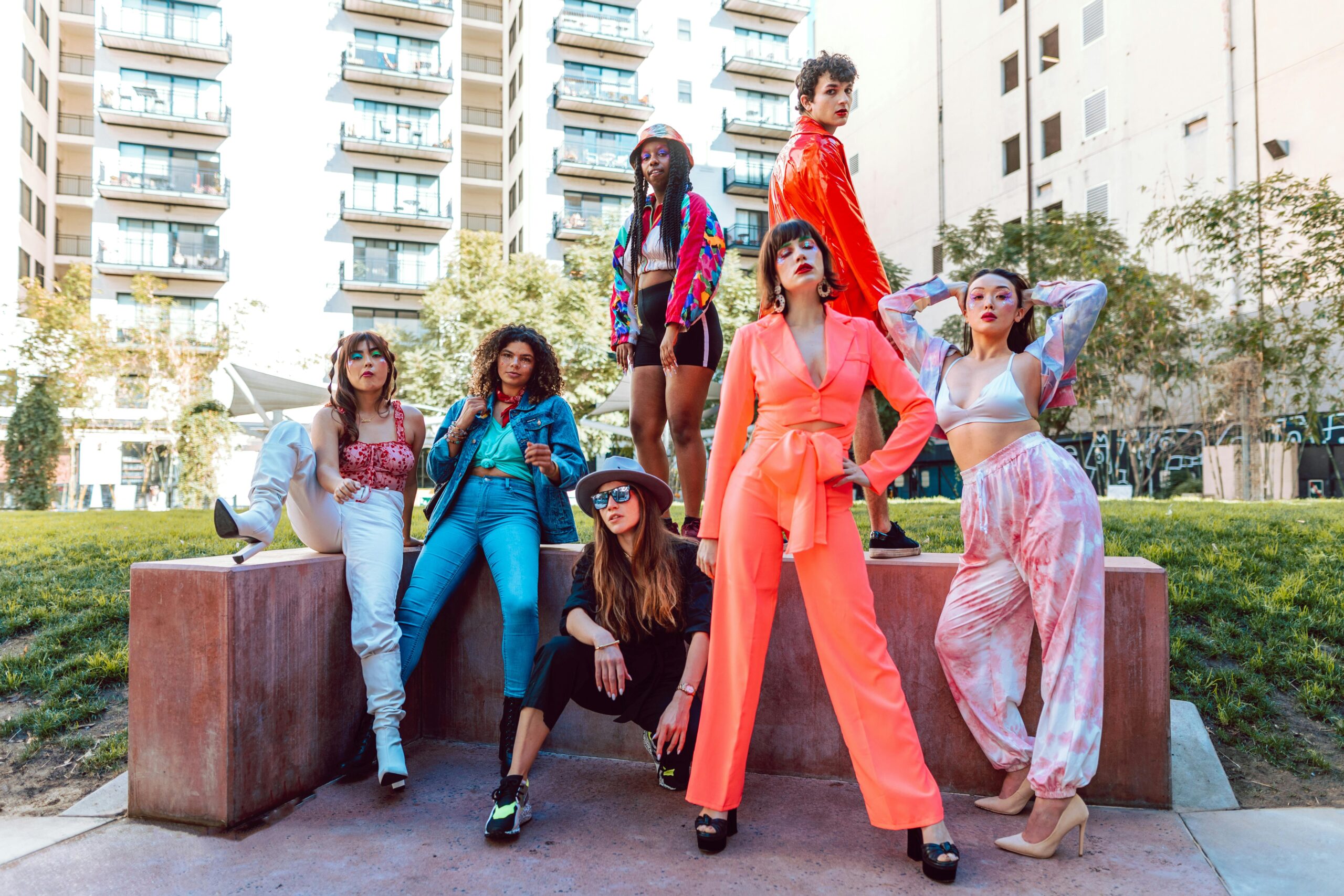 Influencer Collaboration: 10 Creative Ways to Collaborate with Influencers in 2025 (With Examples)